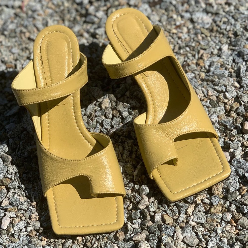 Leather Mule - Big Toe